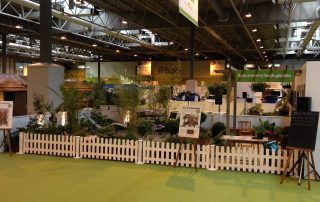 Plants small space garden stand
